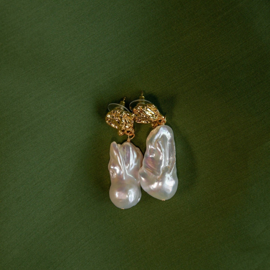 Baroque Gold Foliage Earring