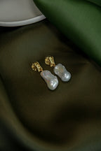 Baroque Gold Foliage Earring
