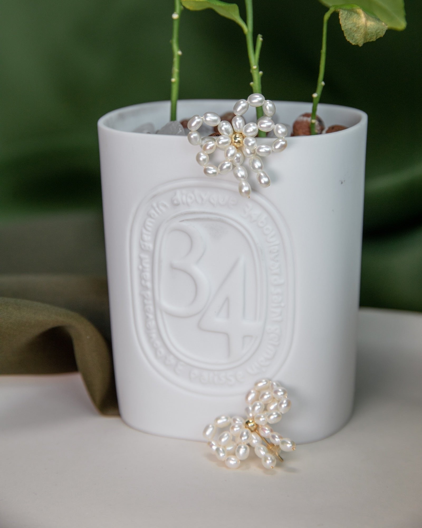 Freshwater Pearl Bow Earring