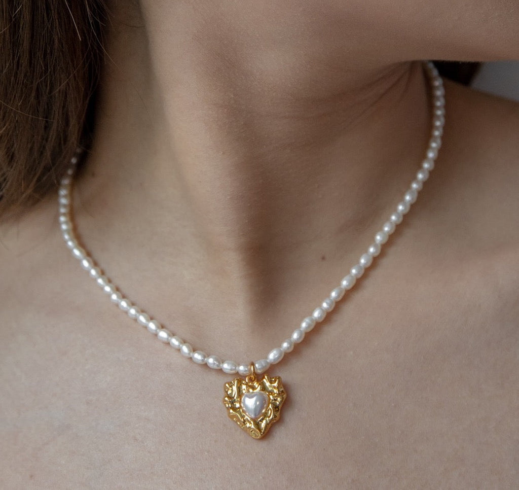 Folding Heart Pearl Necklace