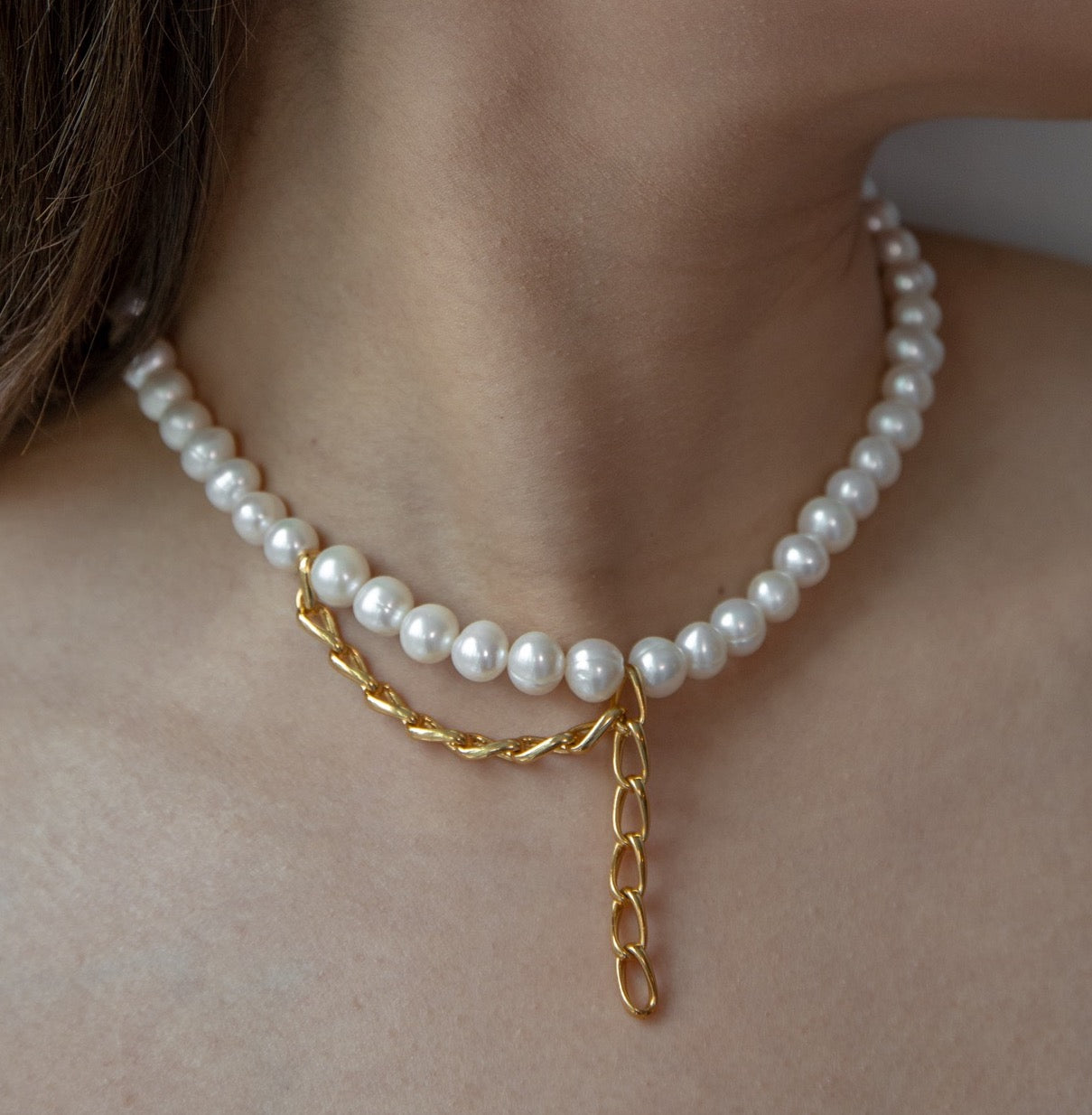 Pearl Necklace With Chain