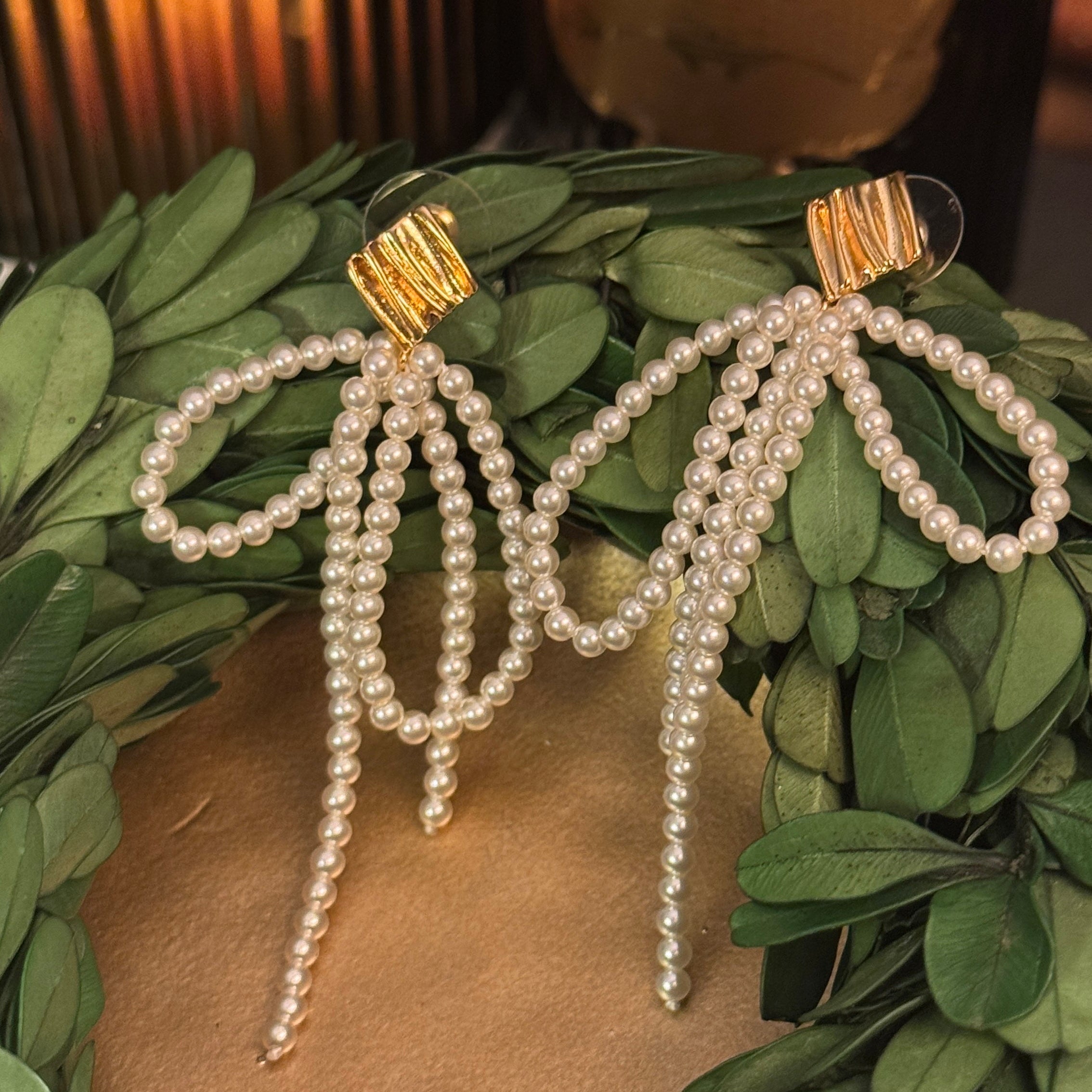 Faux Pearl Bow & Gold Leaf Earring