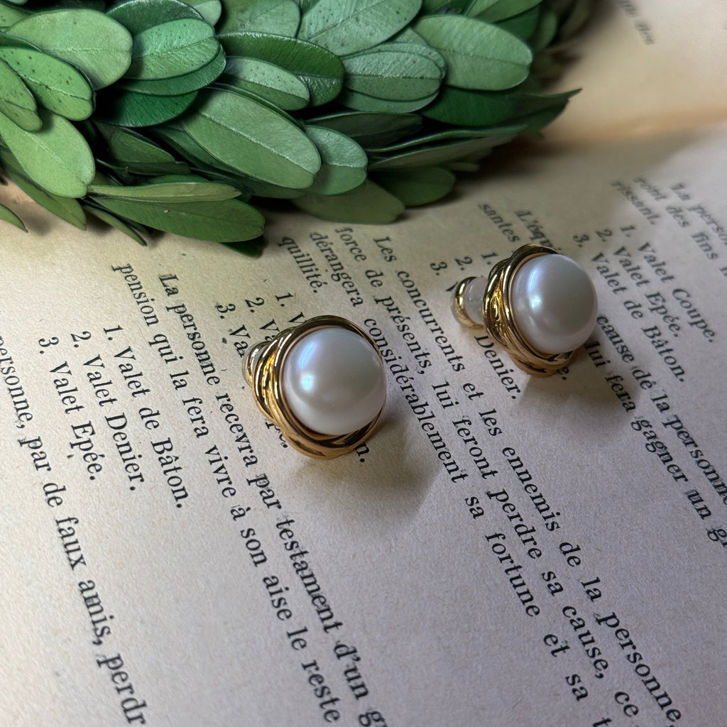Nest Pearl Ear Stud