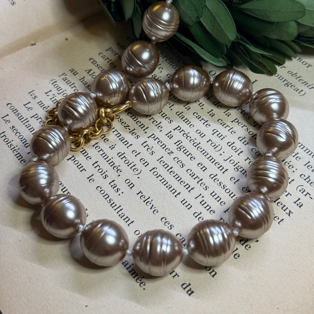 Vintage Style Glass Pearl Necklace