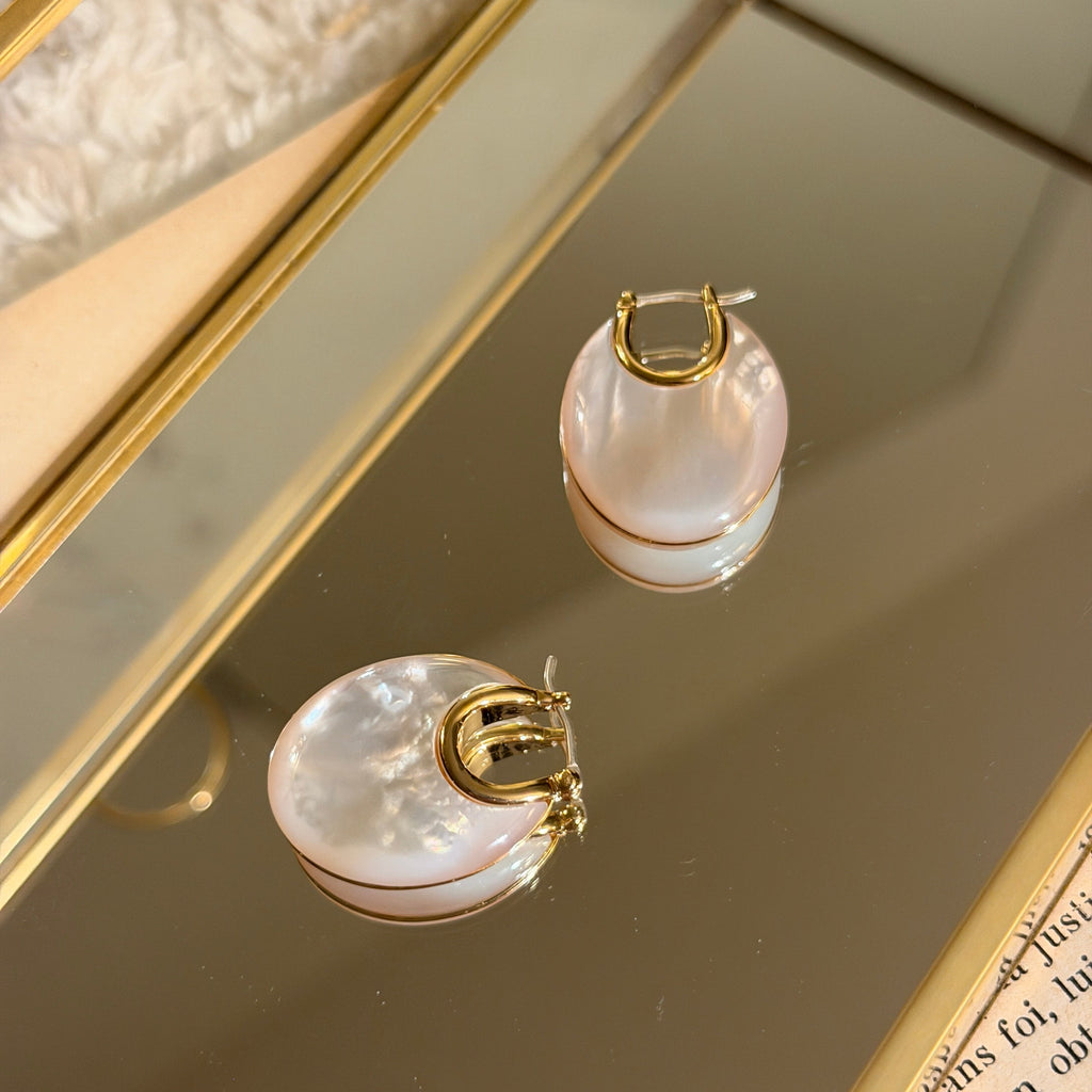 Natural Shell Hoop