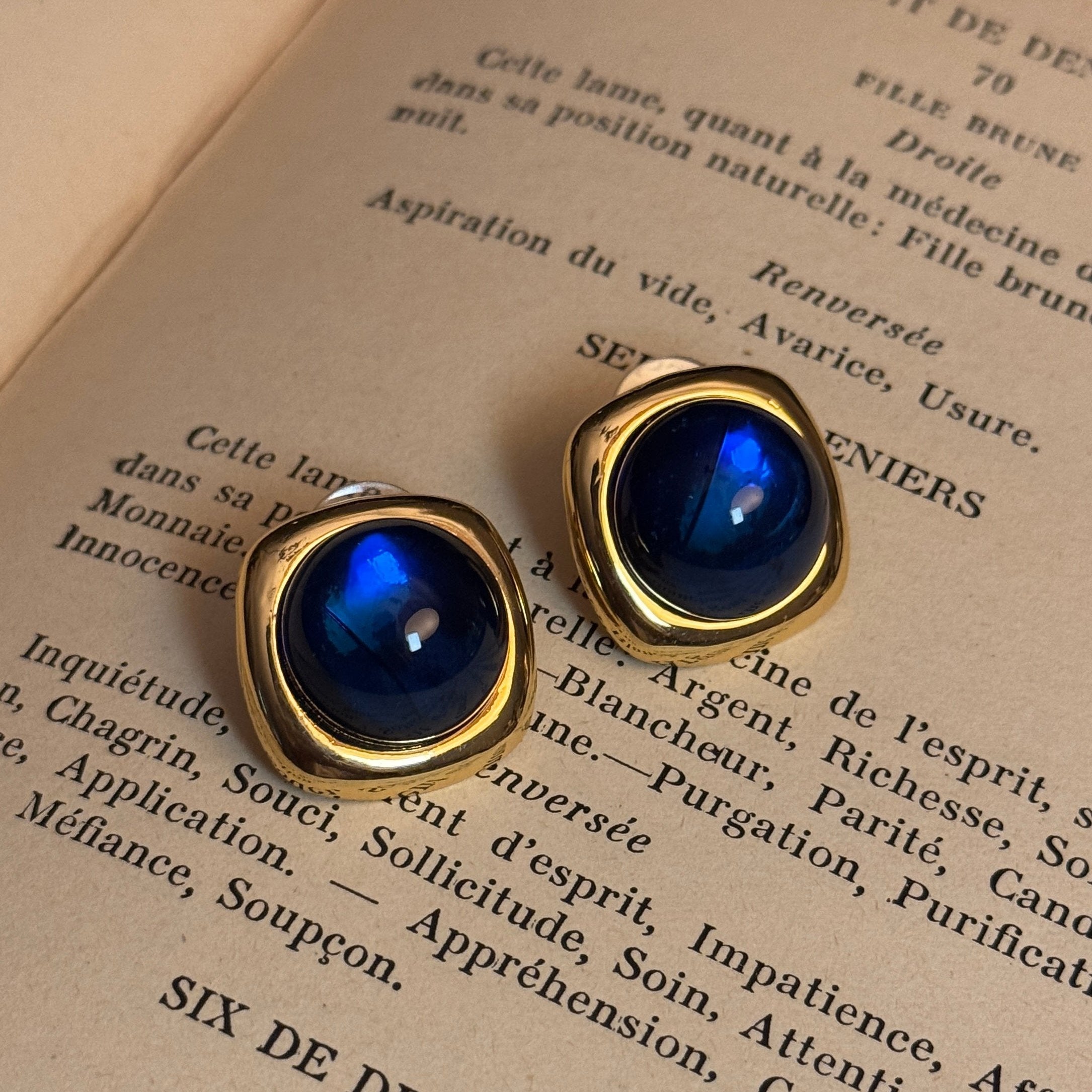 Vintage Ear Stud