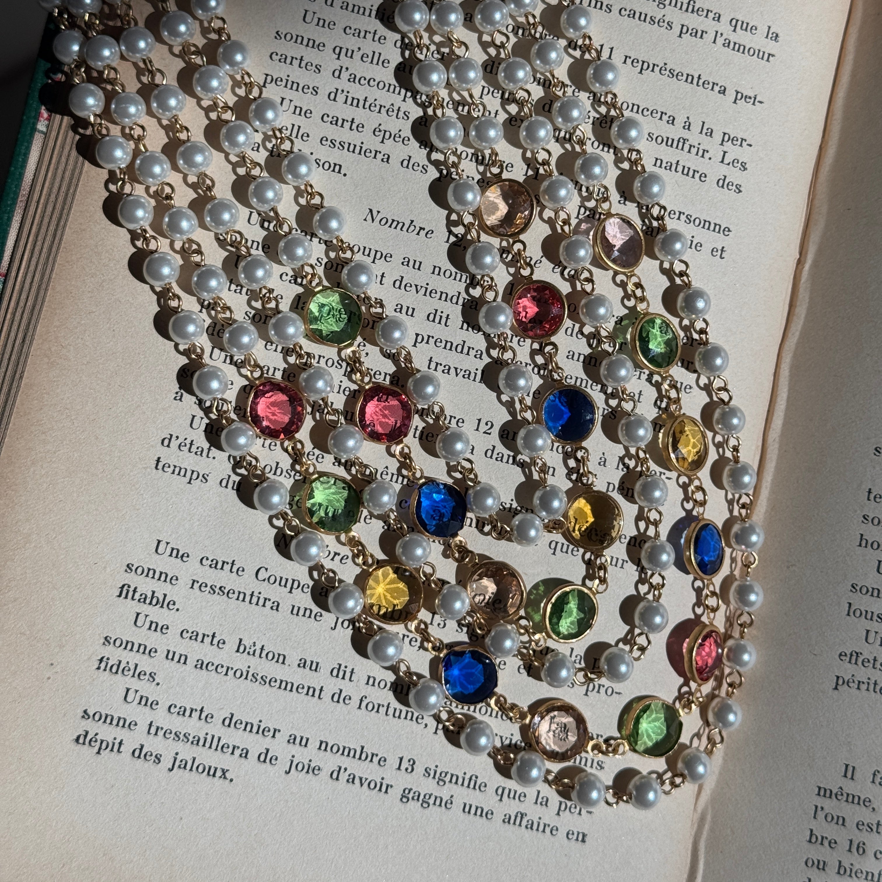 Vintage Style Multiple Gems Necklace