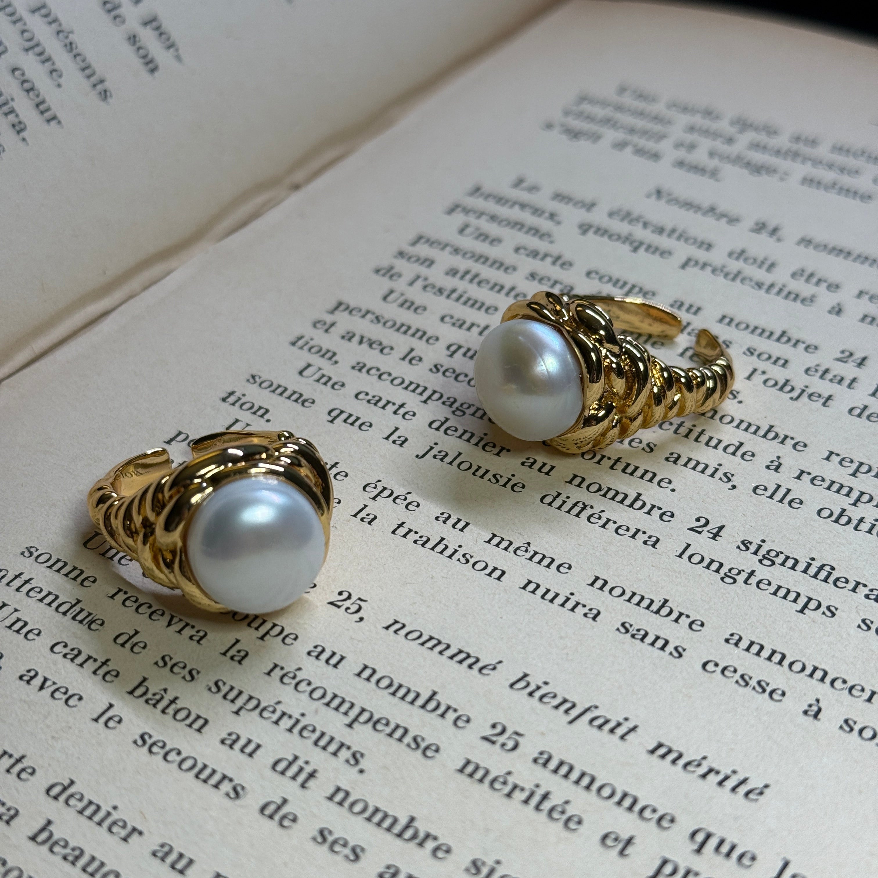 Nest Pearl Ring